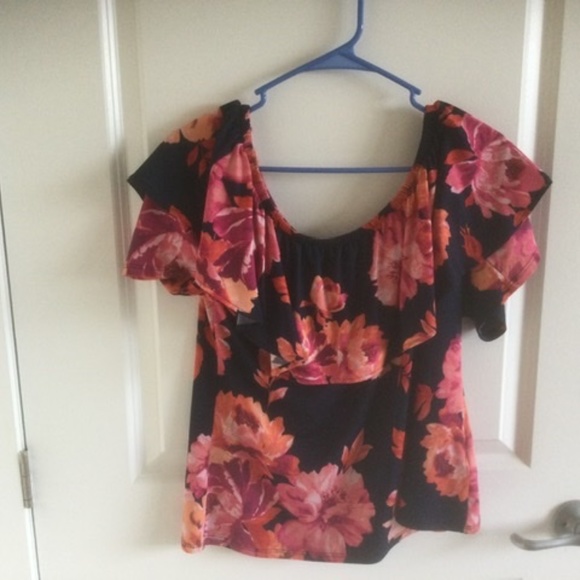 Top - Picture 1 of 1